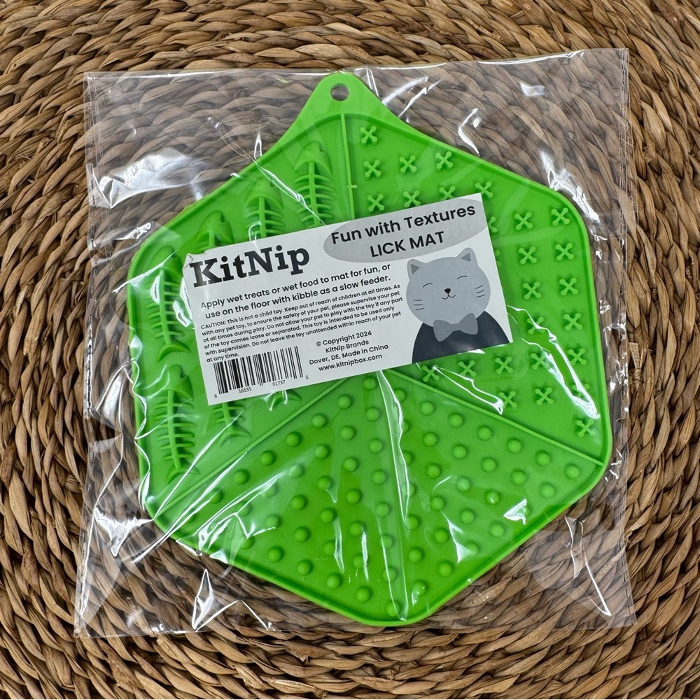 KITNIP lick mat, NWT